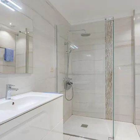 Rocas Del Horizonte By Interhome Daire Costa Del Silencio